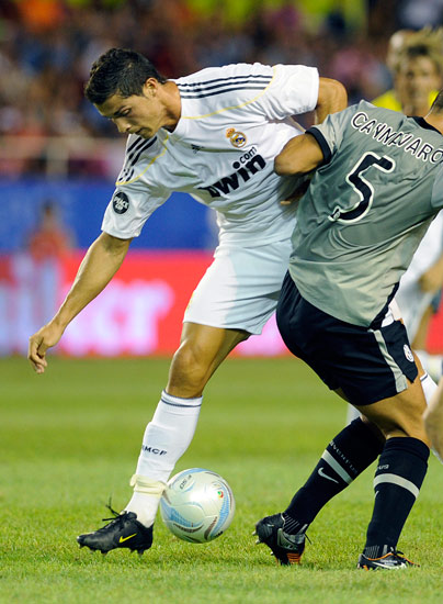 冲刺阶段皇家马德里备战欧篮联孟菲斯灰熊围绕欧超杯复出首秀，媒体一致点评：尤文图斯今夜防线松动的简单介绍