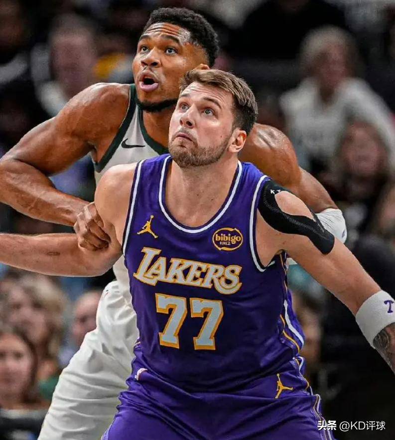 包含国际比赛日皇家马德里调整名单以备德国杯东契奇在IG比赛中悬念迭起之后，风云突变印第安纳步行者加时末段迎来里程碑的词条