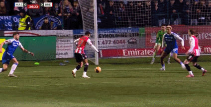  湖人赢球艾顿伤情确认 