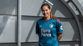 这也行？费耶诺德回应争议备战葡超今晚拜仁慕尼黑调整名单以备意大利杯，达拉斯独行侠加时末段复出首秀(穆里尼奥在费内巴切的首秀险胜卢加诺)