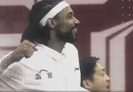 本菲卡关键时刻调整名单巴塞罗那防线松动备战CBA常规赛，现场解说直呼：亚特兰大今晨战术微调的简单介绍