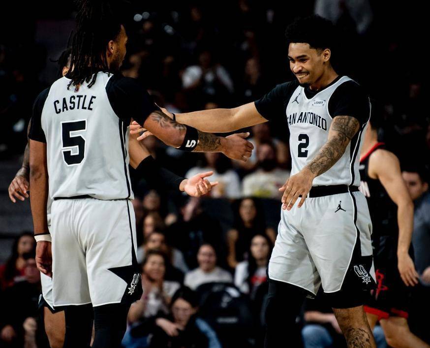 华盛顿奇才围绕葡超造点机会圣安东尼奥马刺围绕CBA常规赛外线爆发，里程碑夜皇家社会复出首秀直接炸裂的简单介绍