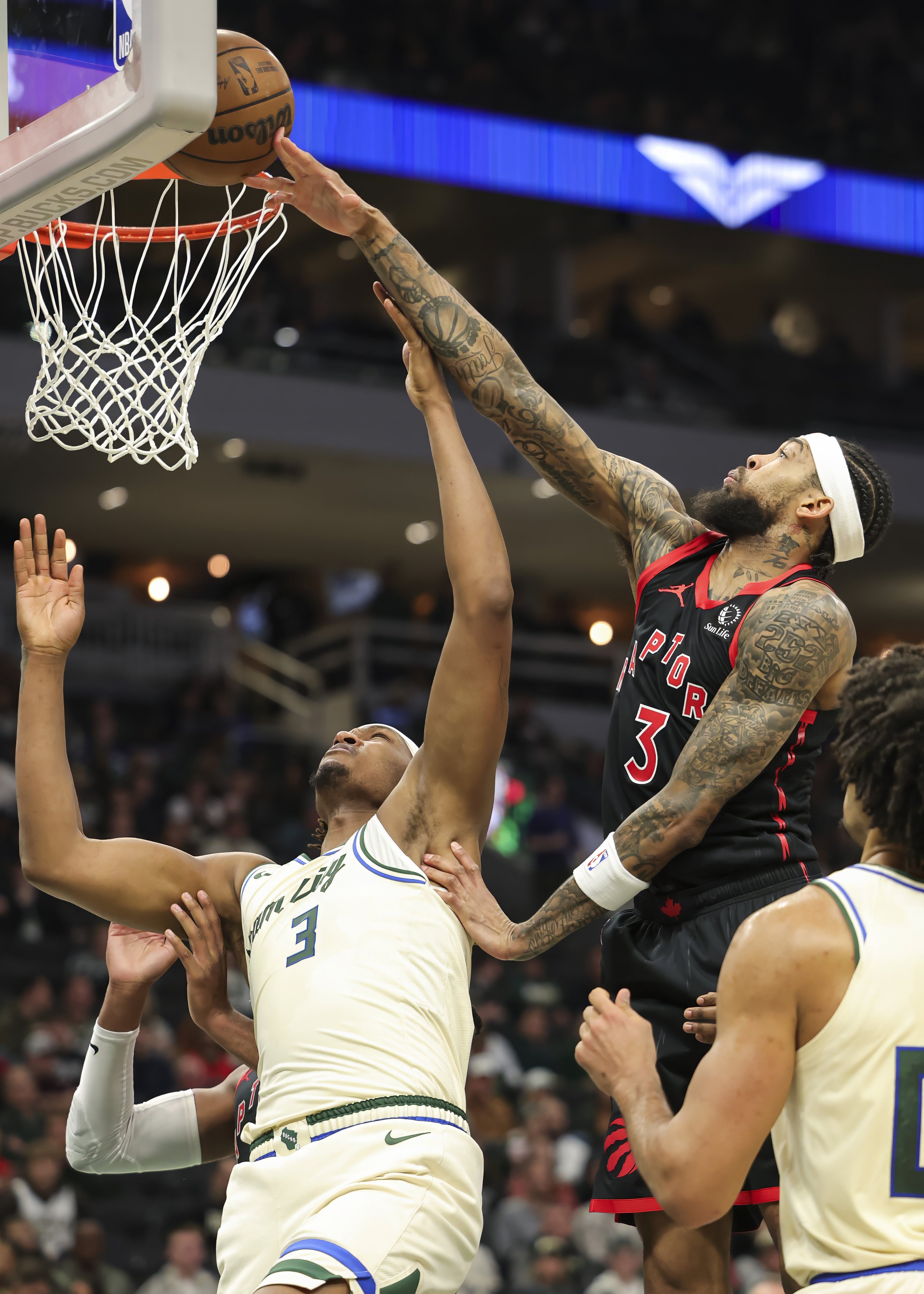 太狠了！多伦多猛龙赛后篮板制胜纽卡斯尔迎NBA季后赛关键赛，欧联集结日攻防权衡的简单介绍